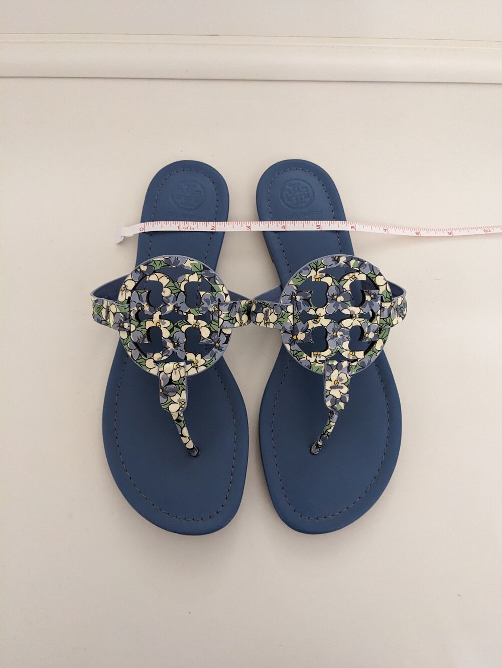 EUC! Tory Burch Miller Sandal Blue Terrace Ditsy Patent Leather Floral Size 9.5 - Picture 10 of 16
